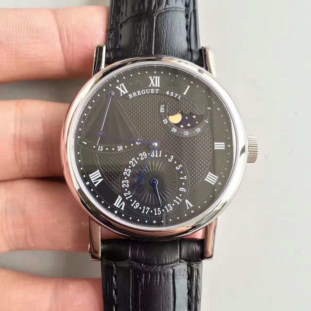 VF Factory 1:1高仿手表之 Breguet 经典系列月相男表 / BZ016