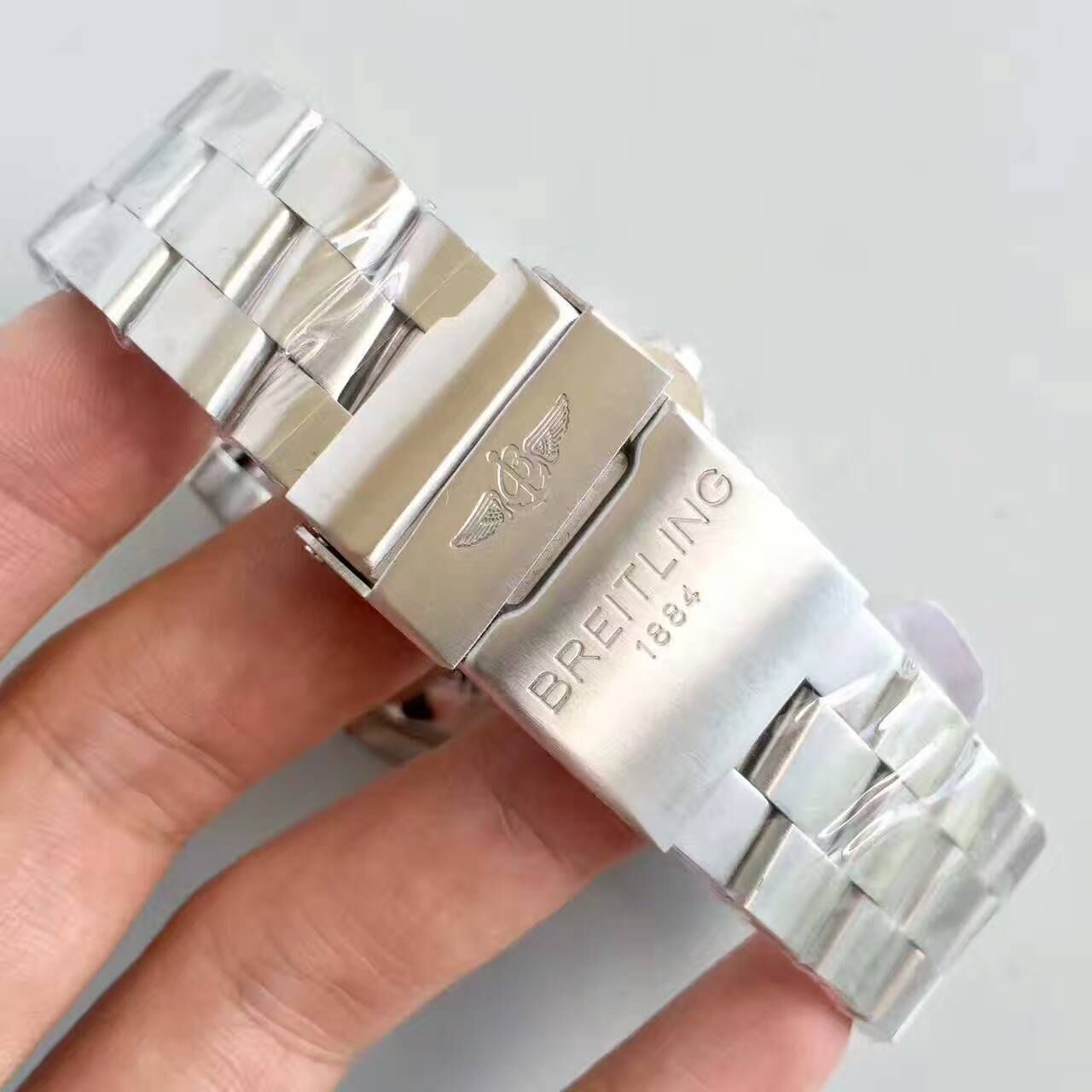 【N Factory 超A一比一高仿手表】 Breitling 复仇者系列A3239011/BC34/170A wrist watch  / BL029