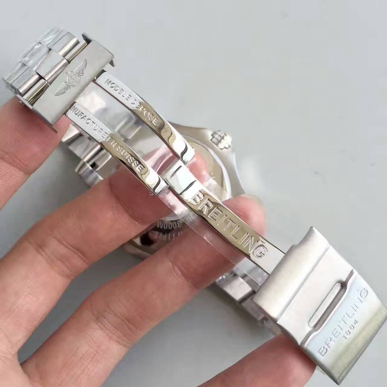 【N Factory 超A一比一高仿手表】 Breitling 复仇者系列A3239011/BC34/170A wrist watch  / BL029