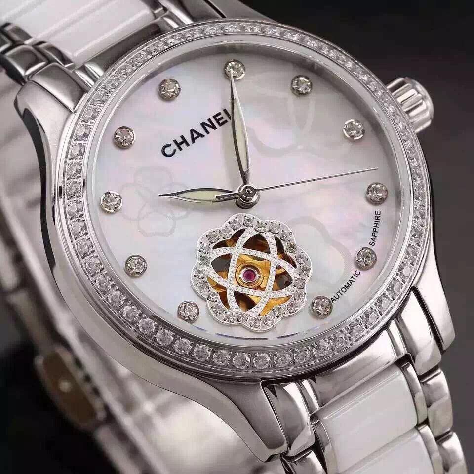  Chanel  J12系列  镶钻精钢表盘  日本进口全自动机械 Movement  高端女士 wrist watch  白色款 / XNR014B 