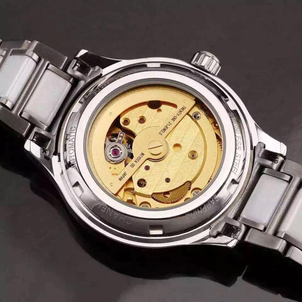  Chanel  J12系列  镶钻精钢表盘  日本进口全自动机械 Movement  高端女士 wrist watch  白色款 / XNR014B 