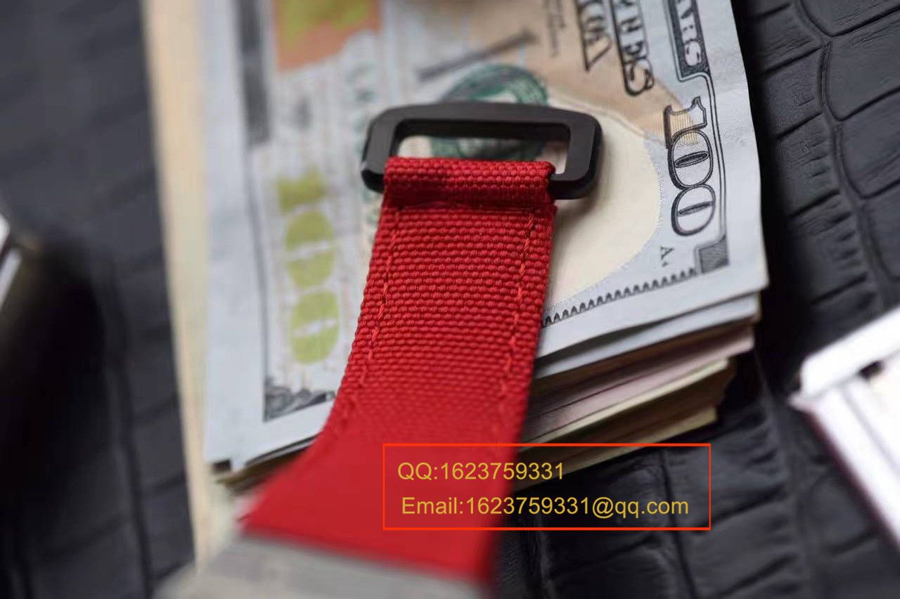 【RM Factory  top 1:1复刻高仿手表】 RICHARD MILLE 首款白色 carbon fiber  wrist watch RM27-02--轻盈如羽毛 / RMBC27-02