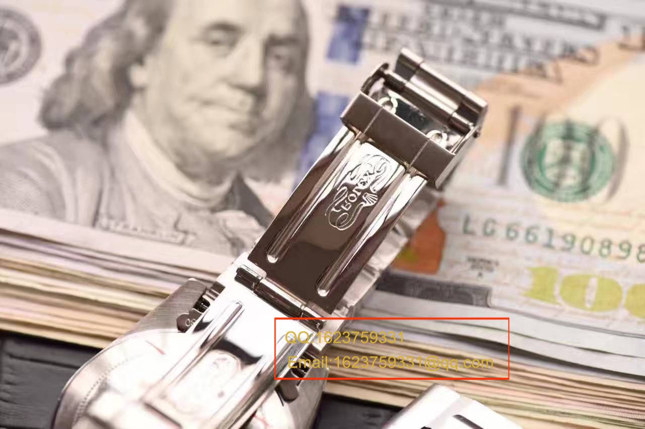  Rolex 复古潜水经典！劳迷最爱，正品已无售，二手价格奇高，值得把玩！做工一流‼️40mm直径，凸玻璃钢圈， watchband  内侧93150编号！同款市场最高版本▶️懂的来 / R172