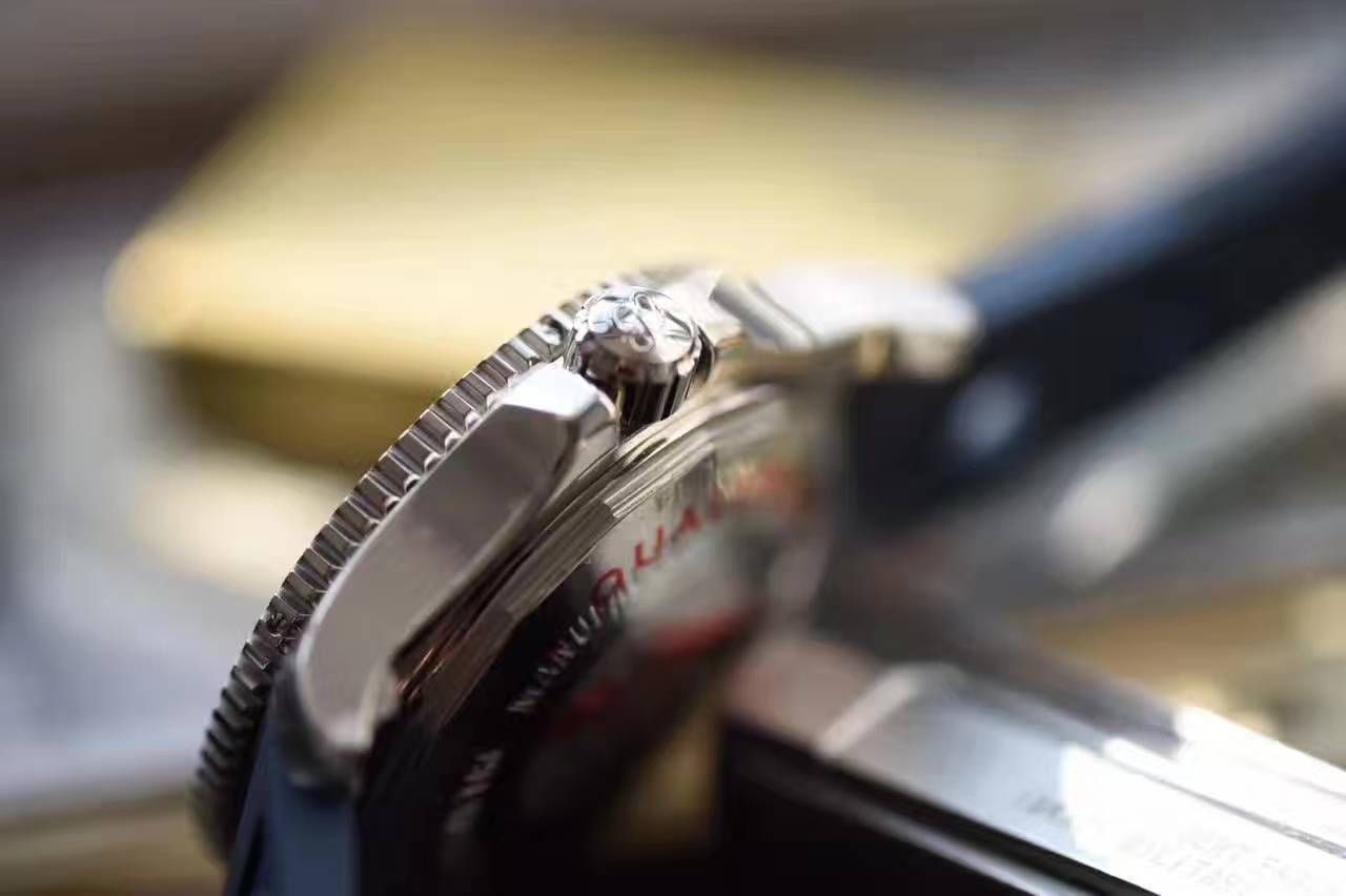 【视频解析N Factory 1:1超A高仿手表】 Breitling 超级海洋二代系列A17392D8/C910/228S/A20SS.1 wrist watch  / BL055A
