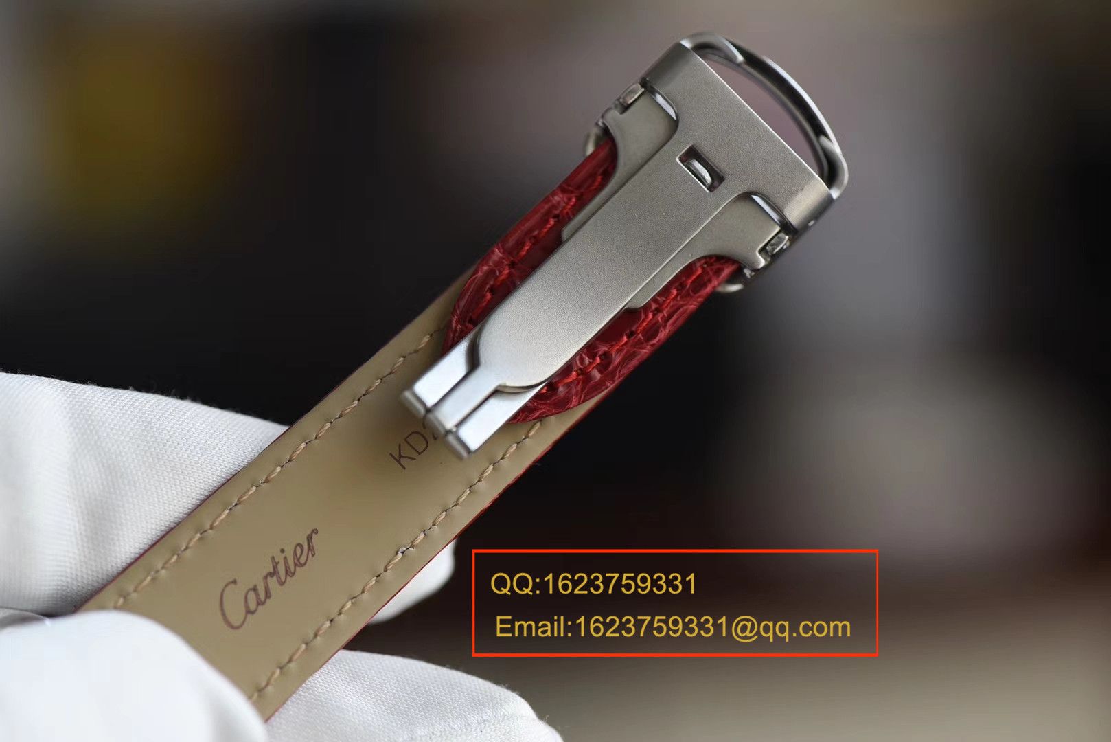 K11 Factory 出品！ top 完美复刻的 Cartier  TANK 坦克系列镶钻小号24×31版本 / KAD086