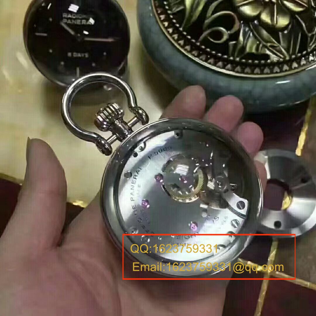  Panerai  Panerai “办公室毒物” TABLE CLOCK PAM00581  / PA092