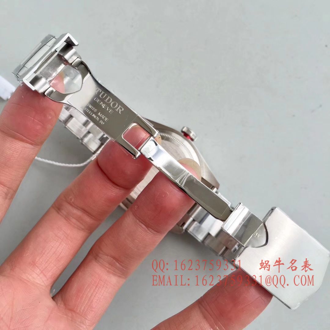 【ZF Factory 一比一复刻高仿手表】高仿 Tudor HERITAGE BLACK BAY系列79220N “ Tudor 小黑花”  wrist watch  / DT016