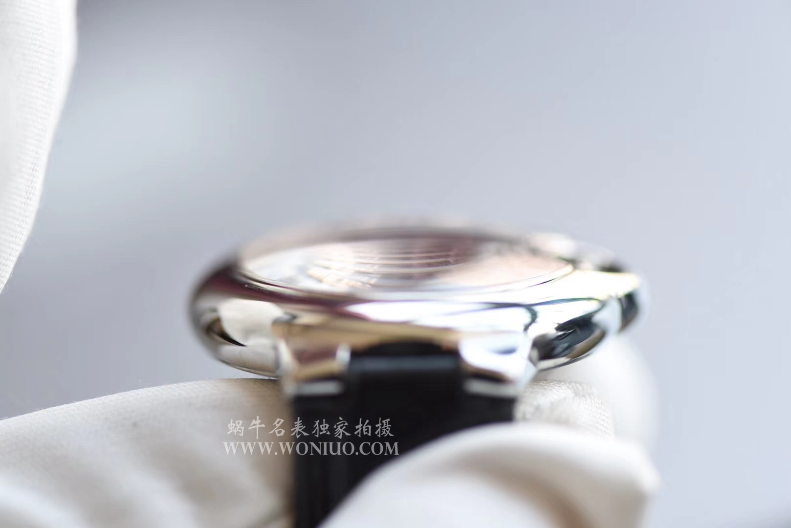 【HBBV6一比一超A高仿手表】 Cartier  蓝气球系列W6920085女士33毫米机械 wrist watch  / KDY109