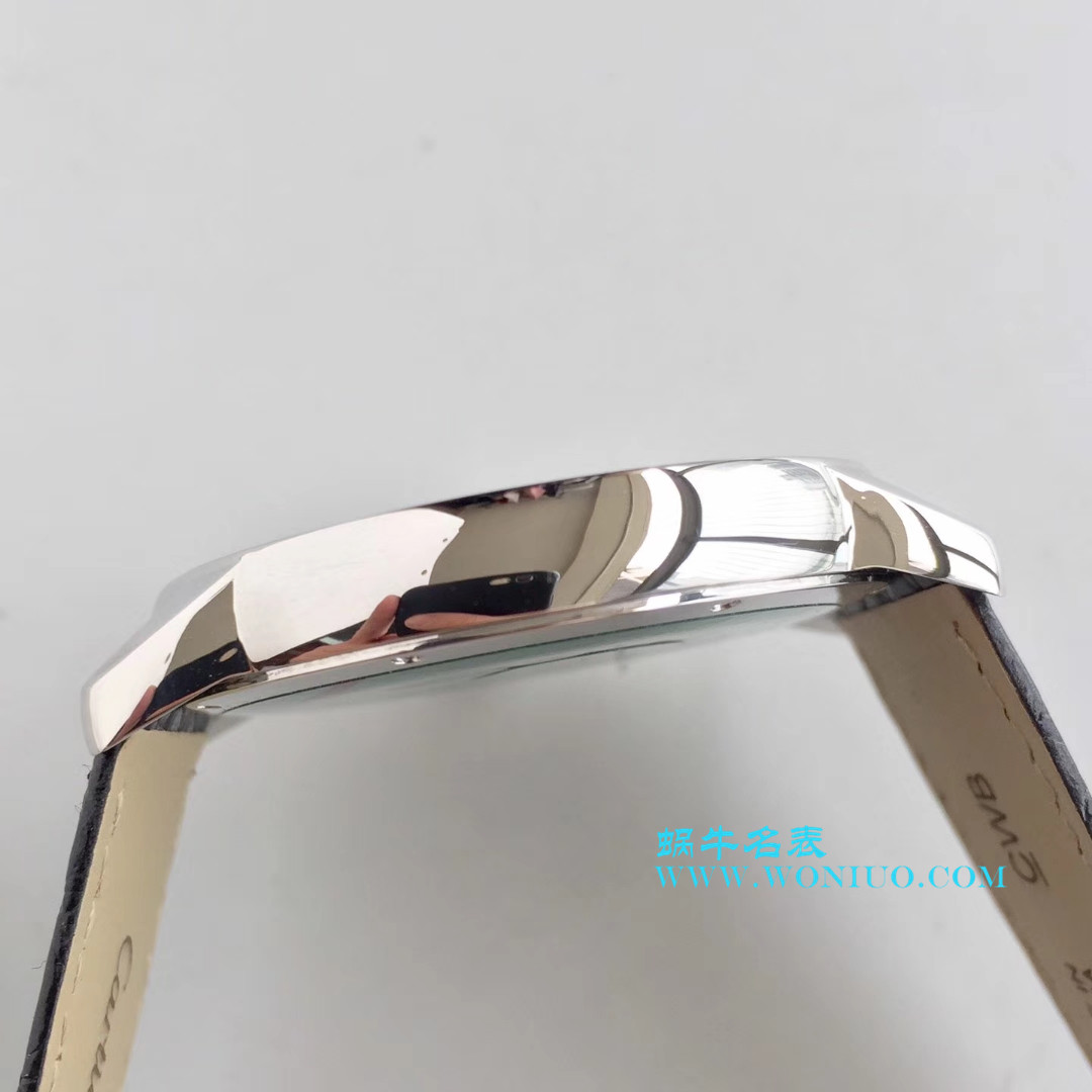 【ZF超A高仿1:1手表】 Cartier  RONDE DE  Cartier 伦敦SOLO系列W6701010 wrist watch  / K068