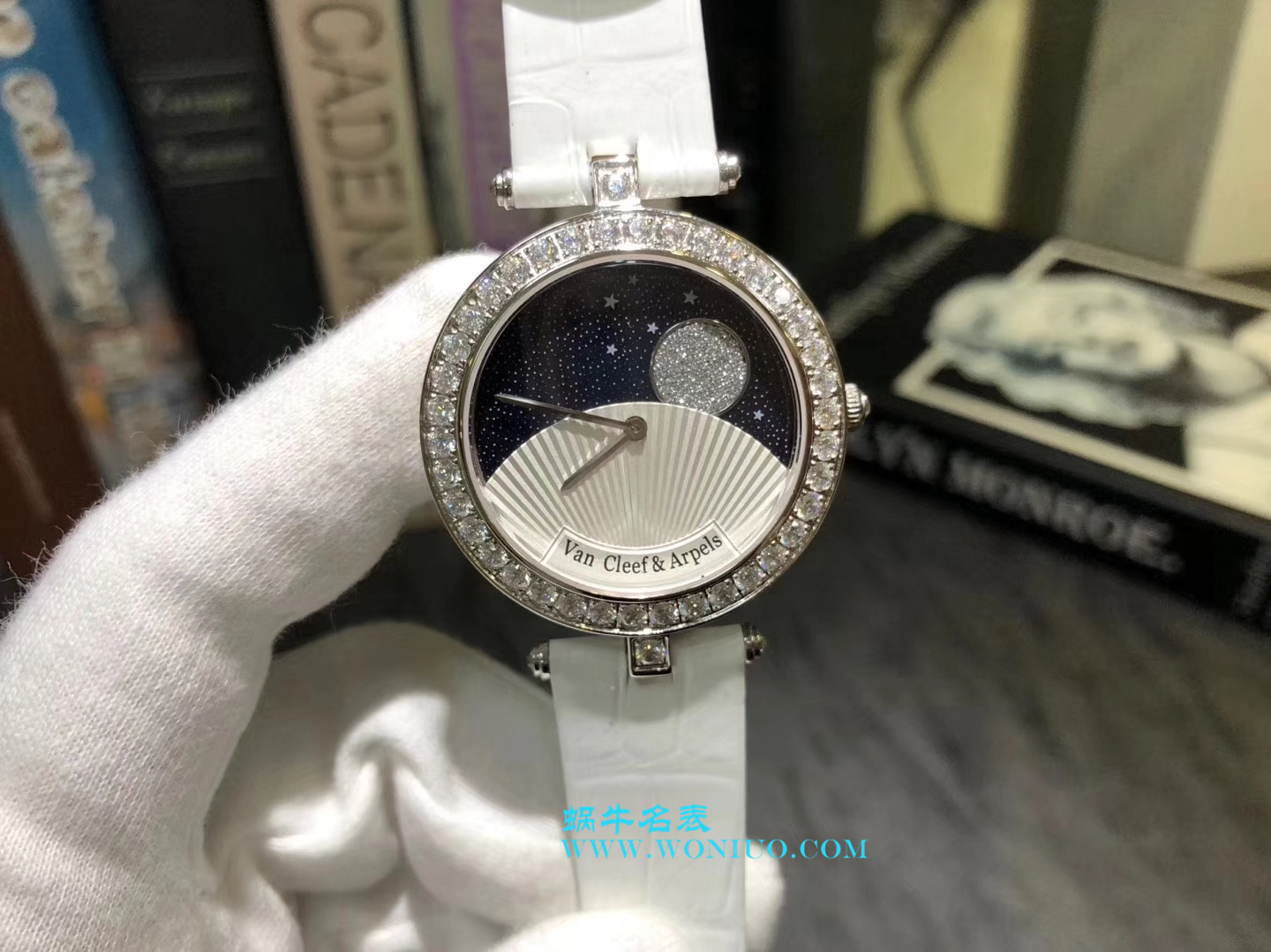 VCA梵克雅宝诗意复杂功能 wrist watch 系列VCARN25800女士 wrist watch  / VCA03