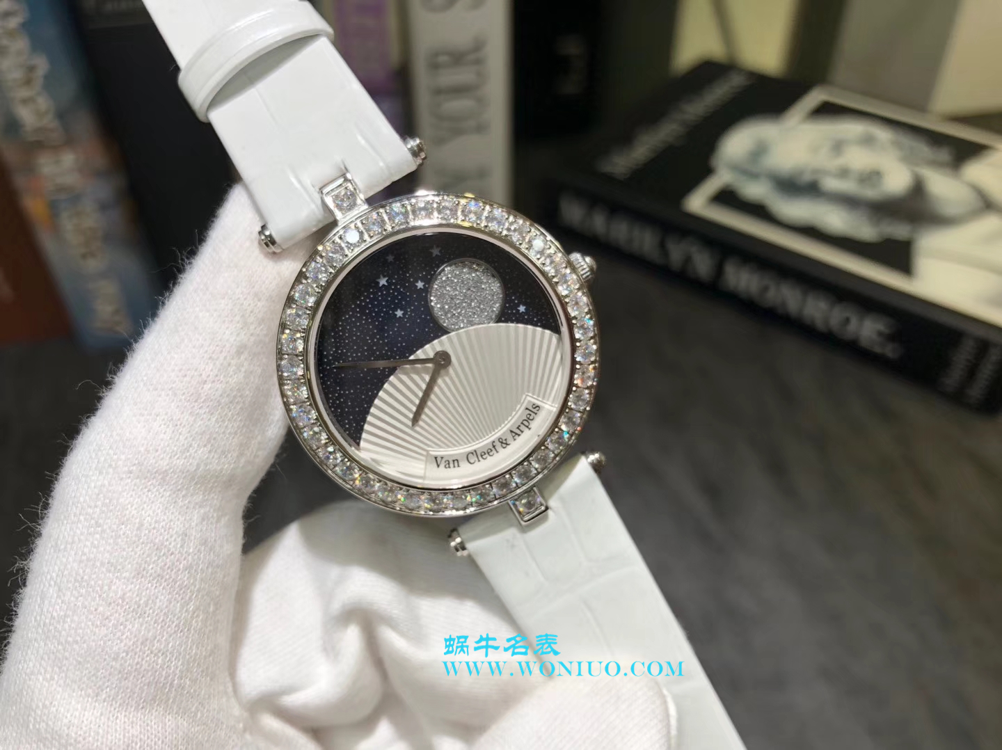 VCA梵克雅宝诗意复杂功能 wrist watch 系列VCARN25800女士 wrist watch  / VCA03
