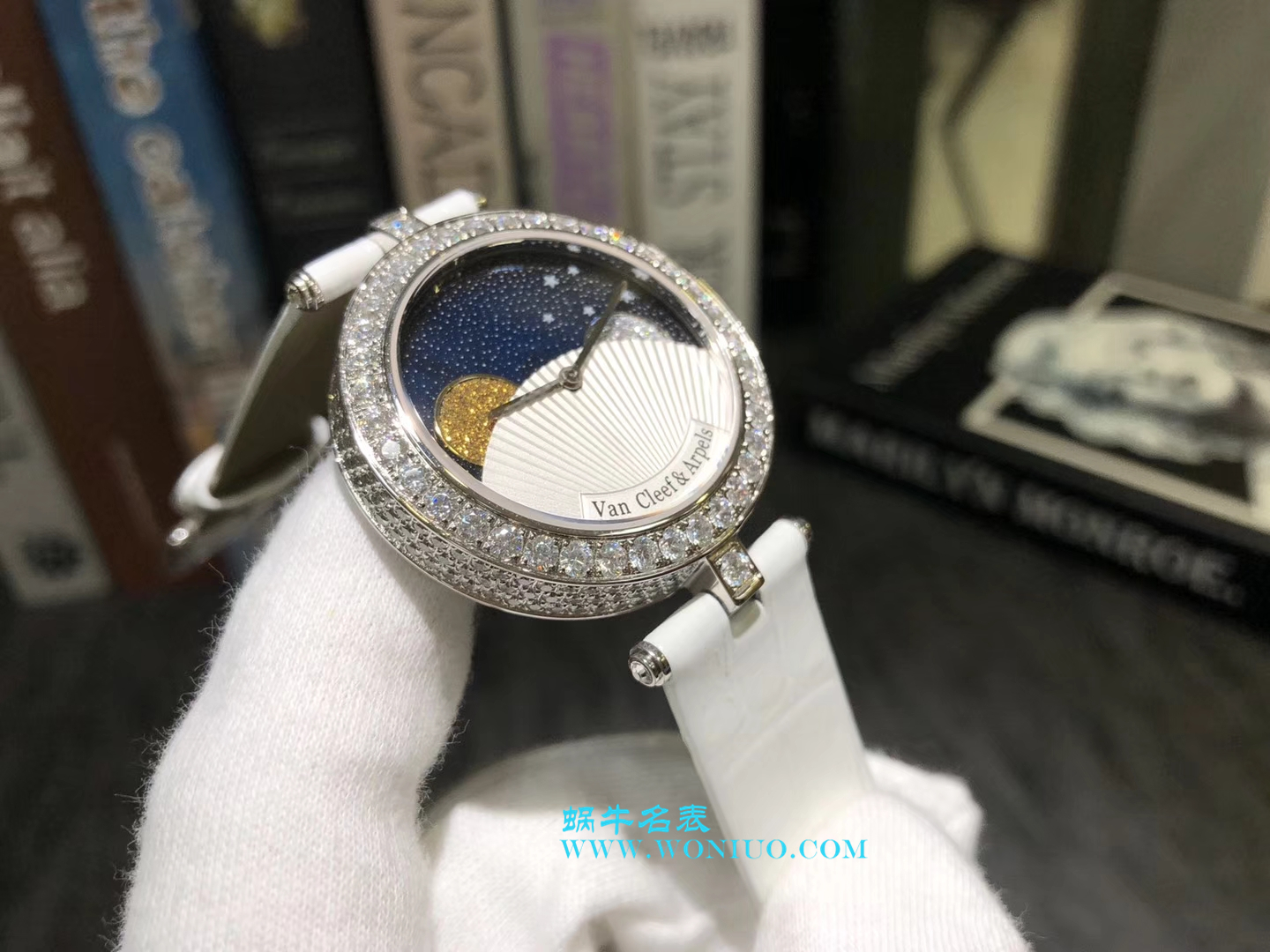 VCA梵克雅宝诗意复杂功能 wrist watch 系列VCARN25800女士 wrist watch  / VCA03