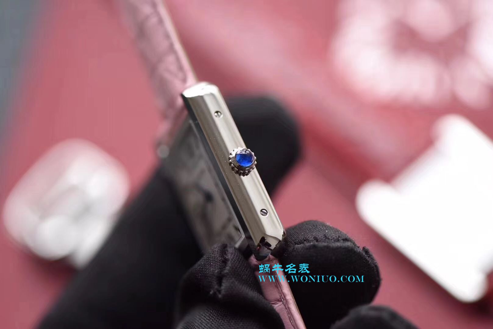 【独家视频测评K11 Factory 一比一超A高仿手表】 Cartier  坦克系列 W5200000 粉色女士石英 wrist watch  / KAD008