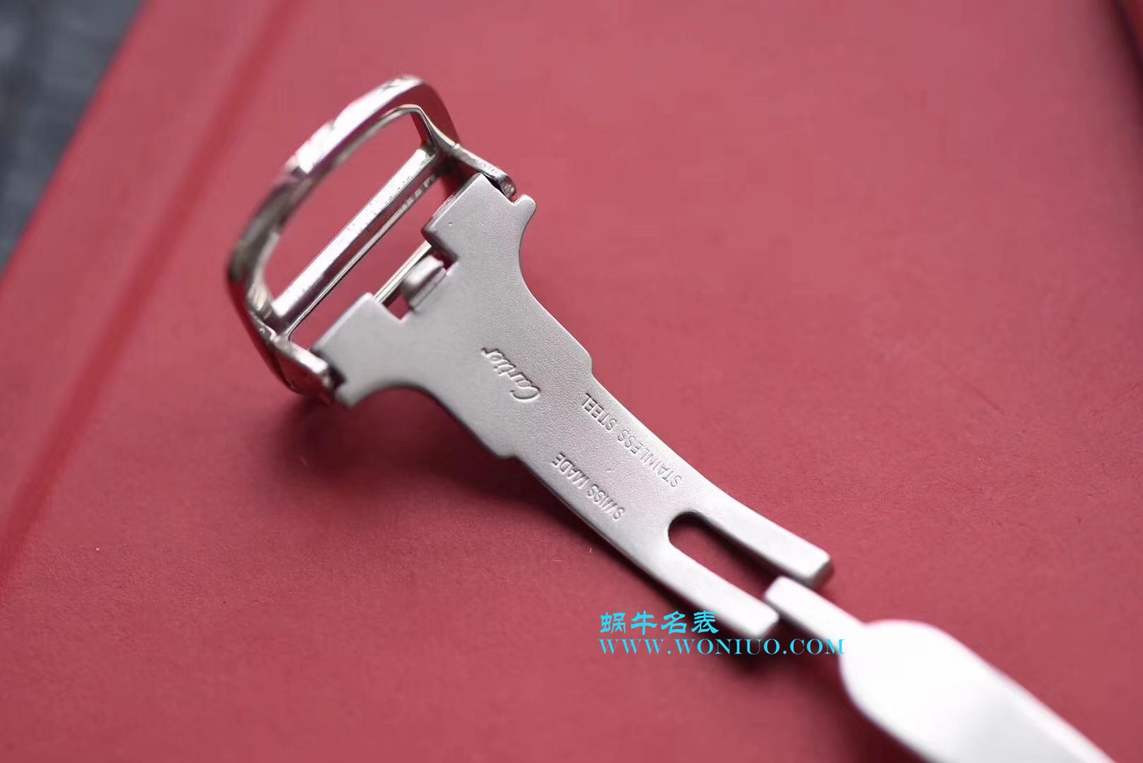 【独家视频测评K11 Factory 一比一超A高仿手表】 Cartier  坦克系列 W5200000 粉色女士石英 wrist watch  / KAD008