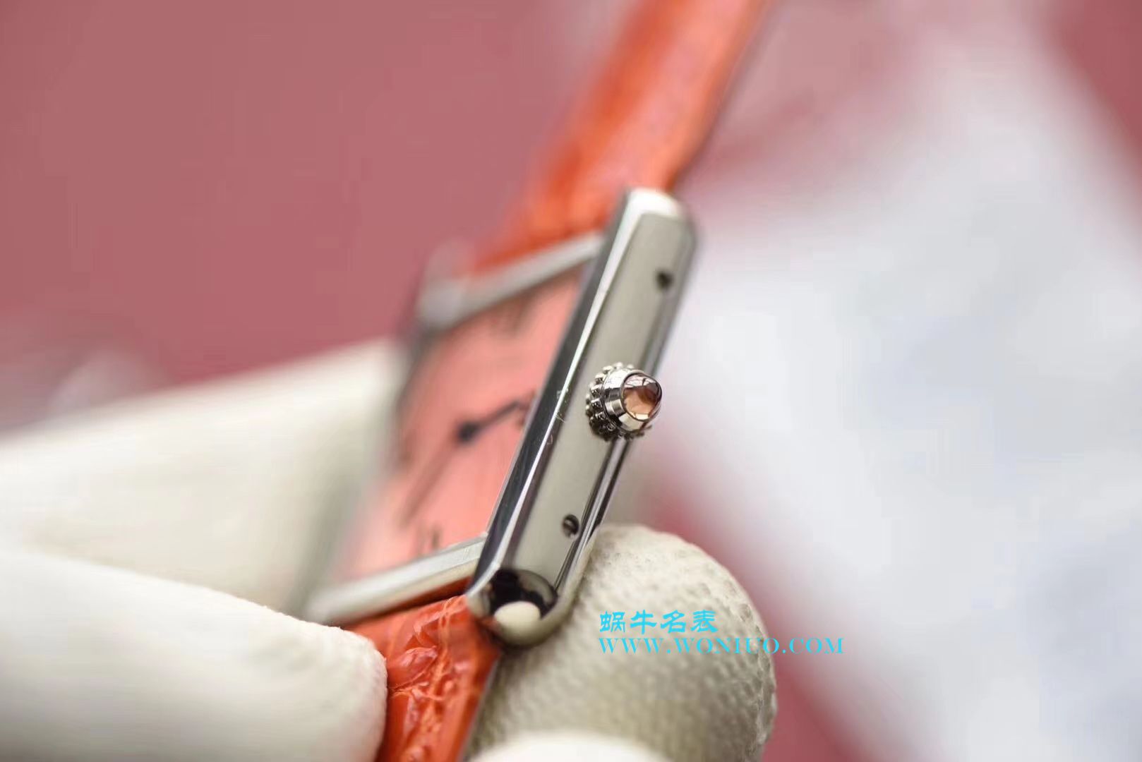 【独家视频测评K11 Factory 一比一超A高仿手表】 Cartier  坦克系列 W5200000 粉色女士石英 wrist watch  / KAD008