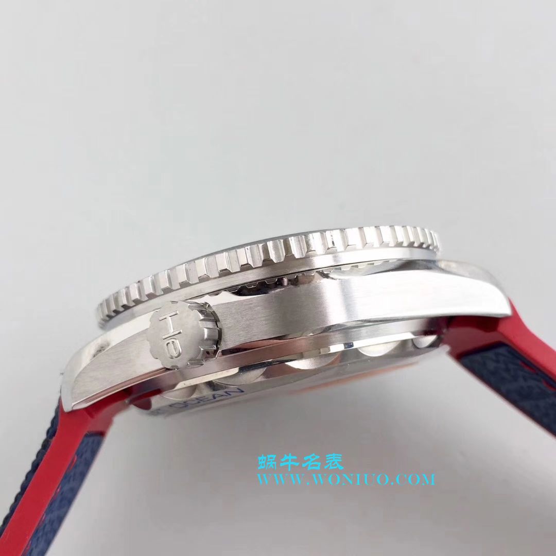 【OM一比一超A高仿手表】OMEGA特别推出 Seamaster 系列海洋宇宙“平昌 2018”限量版522.32.44.21.03.001 wrist watch  / M320