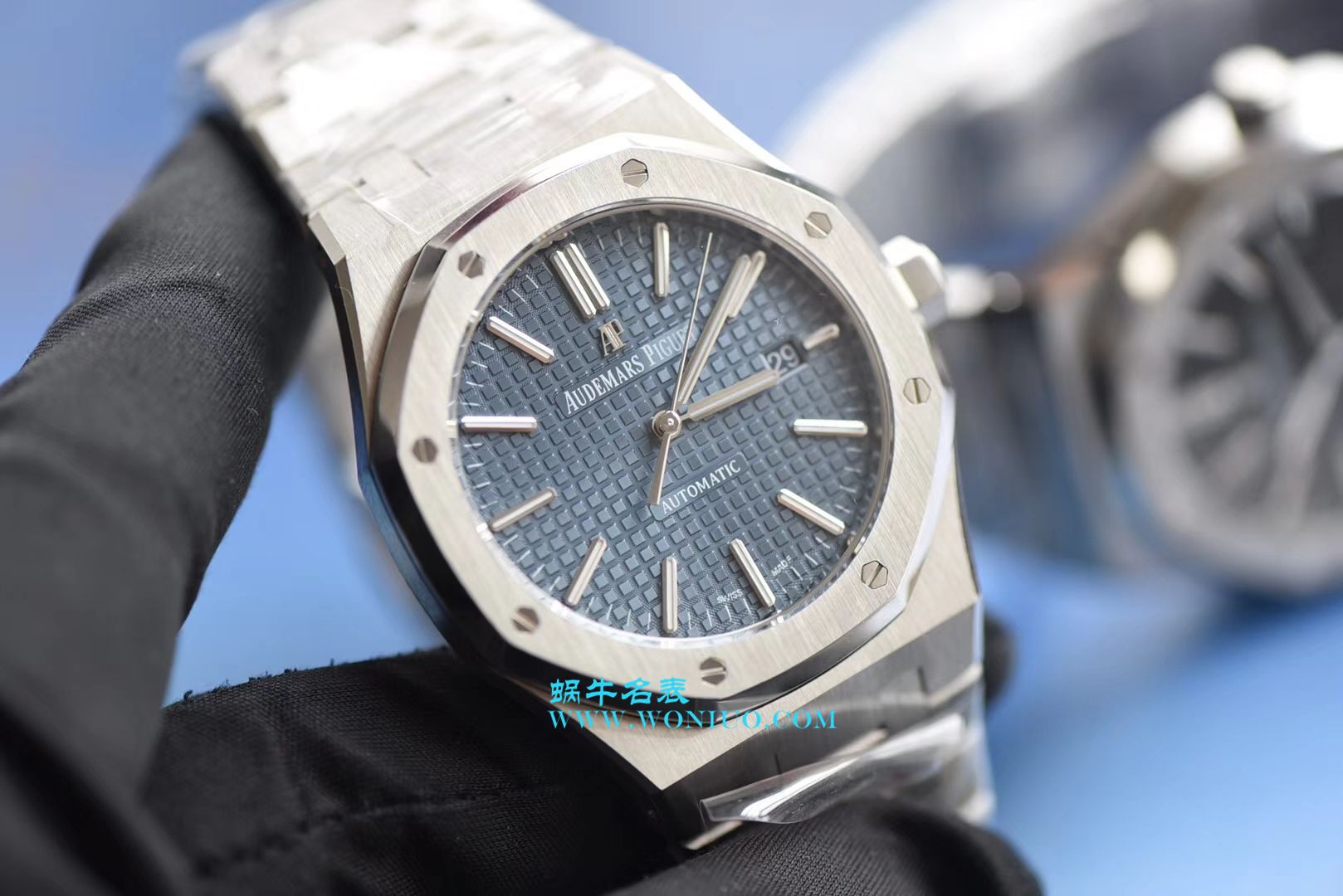 【视频测评JF一比一超A高仿手表】Audemars Piguet 皇家橡树系列15400ST.OO.1220ST.03《蓝面》男表 / JF AP 15400ST