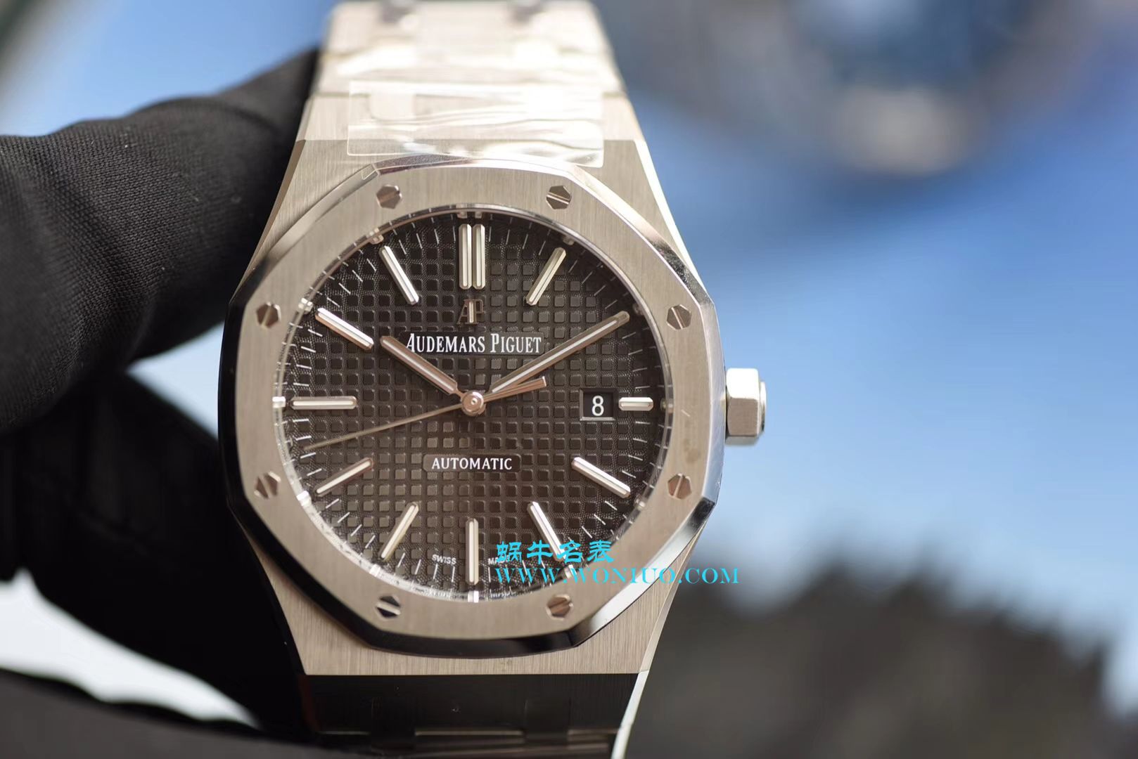 【视频测评JF Factory 1:1高仿手表】Audemars Piguet 皇家橡树系列15400ST.OO.1220ST.03《黑盘》 wrist watch   / AP023