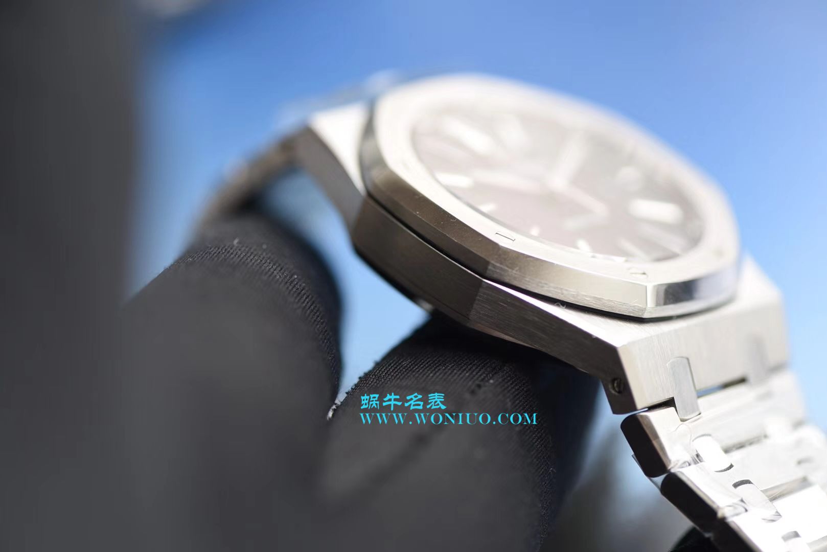 【视频测评JF Factory 1:1高仿手表】Audemars Piguet 皇家橡树系列15400ST.OO.1220ST.03《黑盘》 wrist watch   / AP023