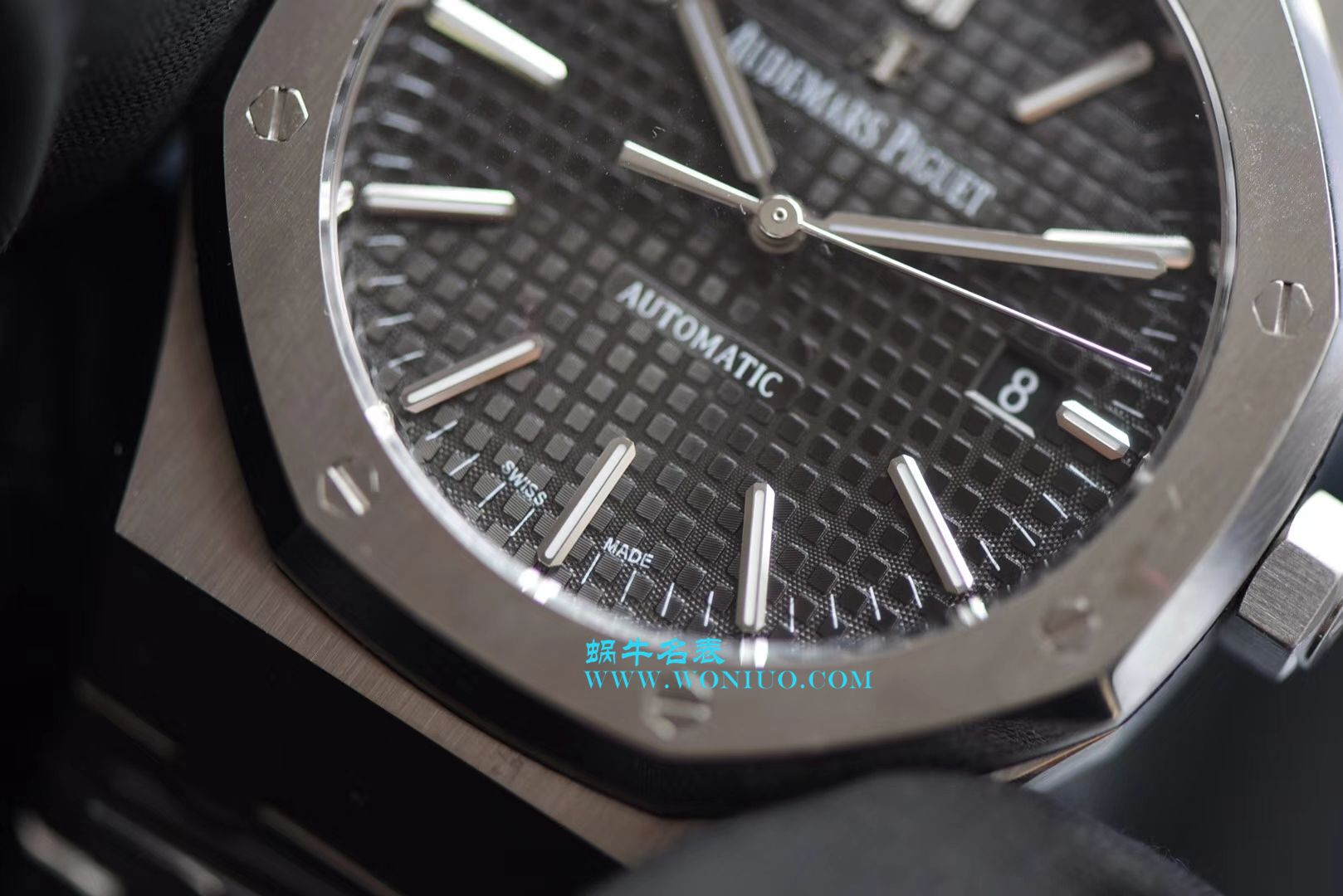 【视频测评JF Factory 1:1高仿手表】Audemars Piguet 皇家橡树系列15400ST.OO.1220ST.03《黑盘》 wrist watch   / AP023