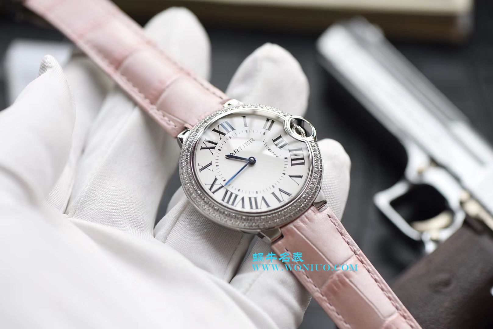 【HBBV6一比一超A高仿手表】 Cartier  蓝气球系列WE900651女装36毫米石英 wrist watch  / K150