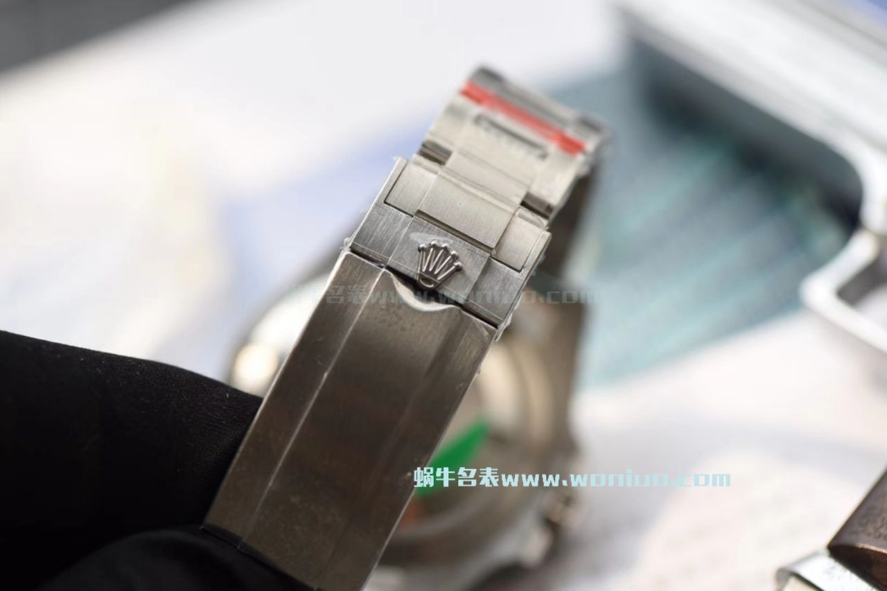 【NOOB Factory V9版本904L不锈钢版本】 Rolex  Submariner 型复刻高仿116610LV-97200 绿盘 wrist watch ( Submariner )、116610LN-97200 《 Submariner 》 / RCB199
