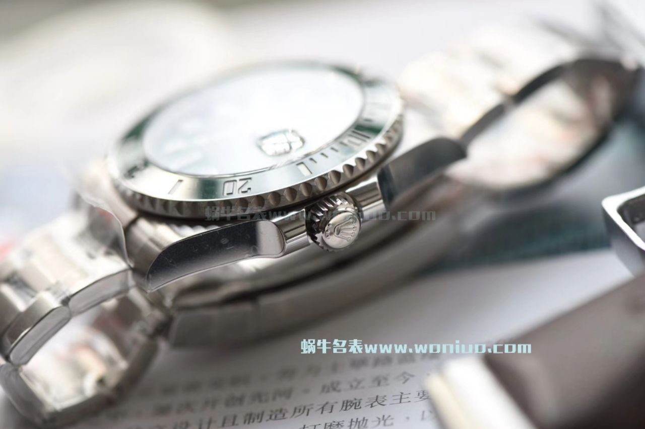 【NOOB Factory V9版本904L不锈钢版本】 Rolex  Submariner 型复刻高仿116610LV-97200 绿盘 wrist watch ( Submariner )、116610LN-97200 《 Submariner 》 / RCB199