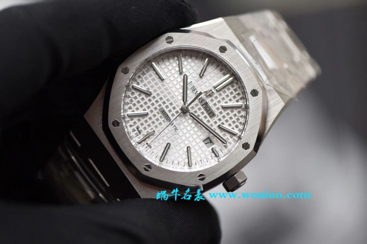 【视频解说】JF Factory 一比一高精仿手表之Audemars Piguet 皇家橡树系列15400ST.OO.1220ST.02男表 / APBF022B