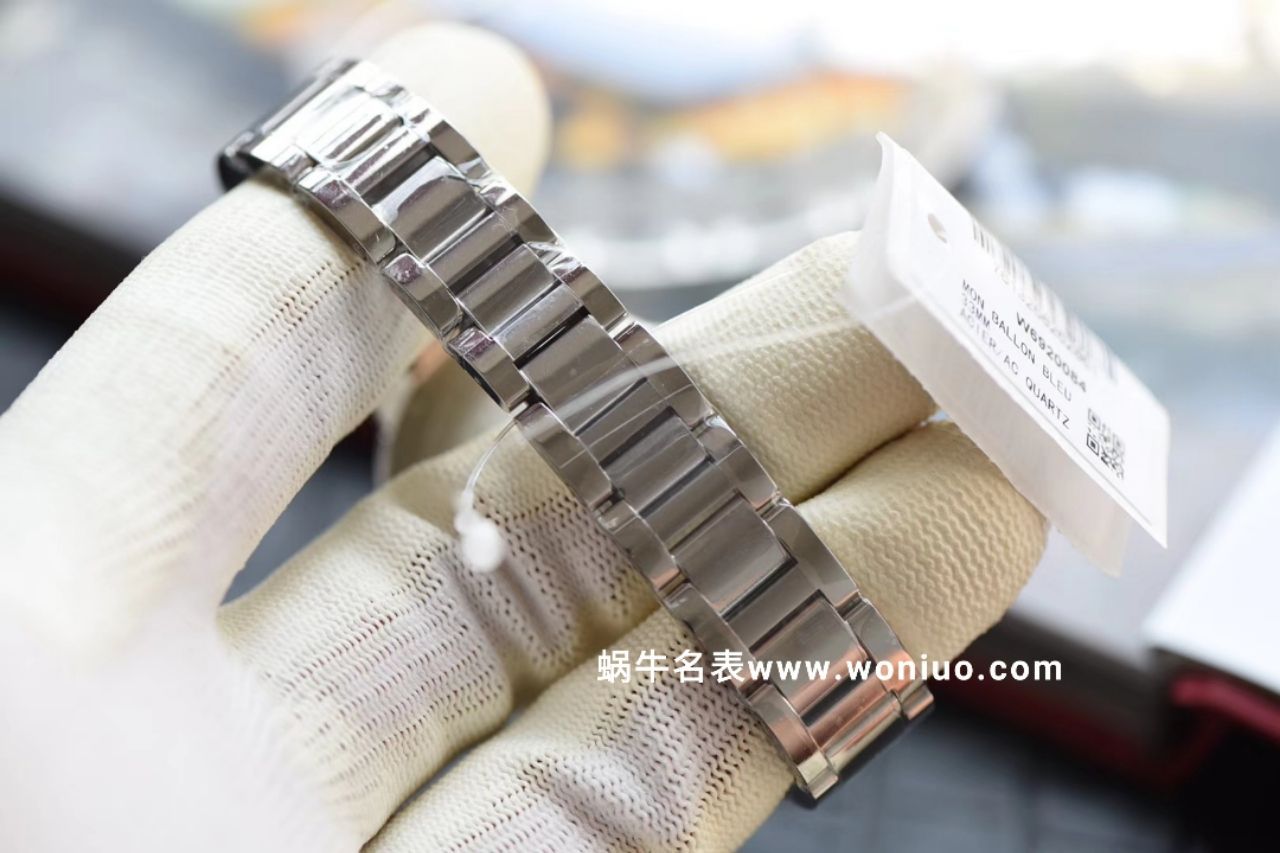 V6 Factory 神器蓝气球石英间枚款 市面最高版本 33mm 女装 wrist watch  / K154