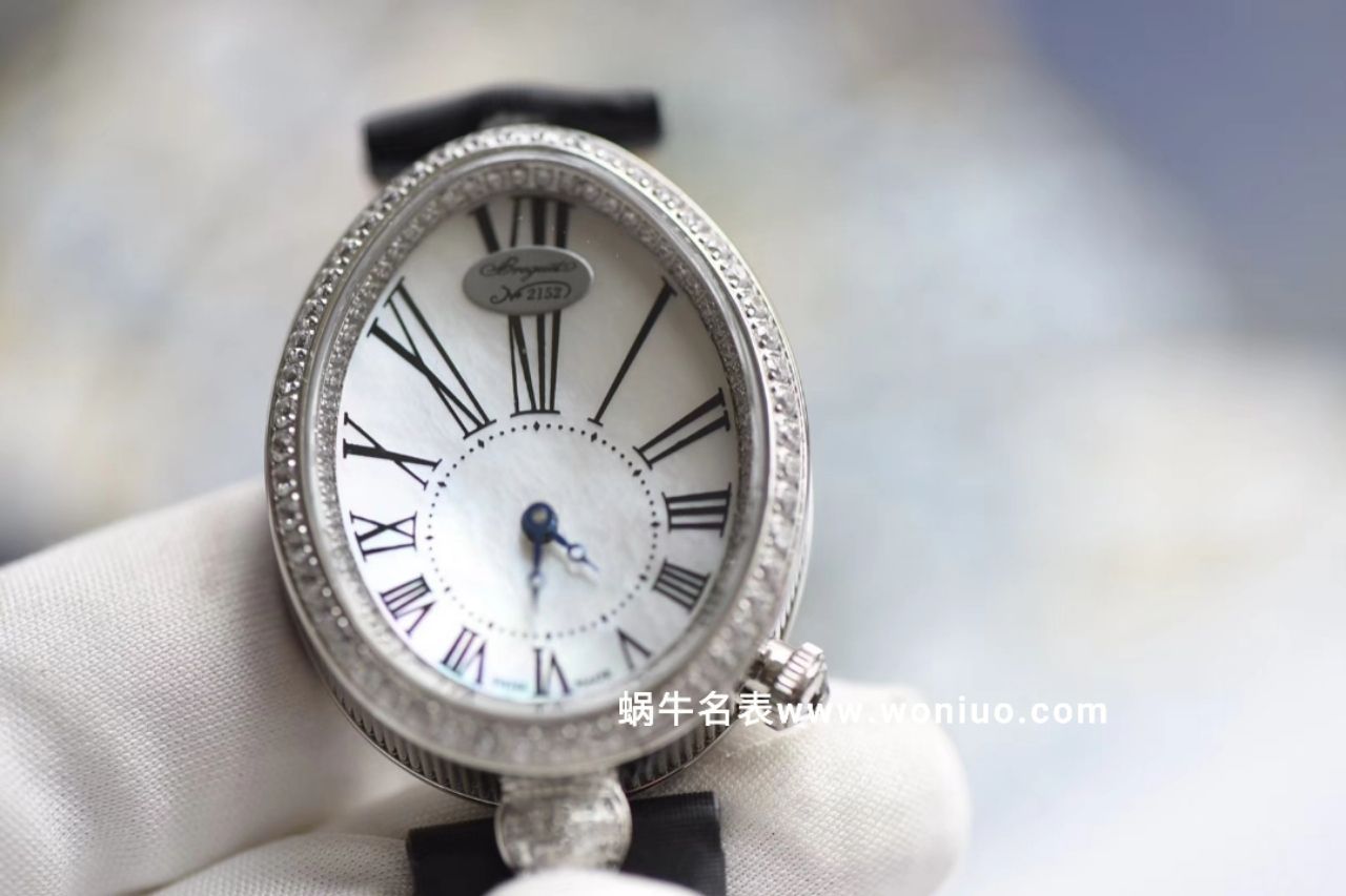  Breguet 那不勒斯皇后精品 中等尺寸 大部分女生适用蓝宝石镜面，贝母表面女表 / BZ051