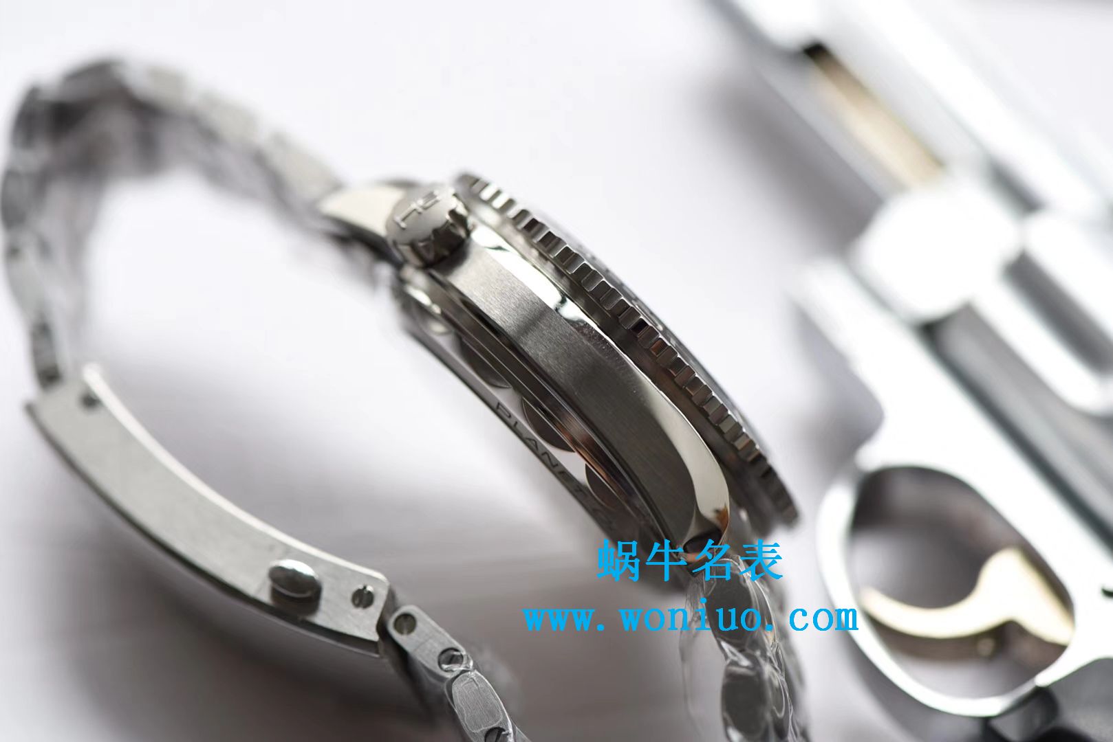 【全网首发‼️3S超级海洋宇宙黑橙圈】OMEGASeamaster海洋宇宙600米215.30.44.21.01.002 wrist watch  / M322
