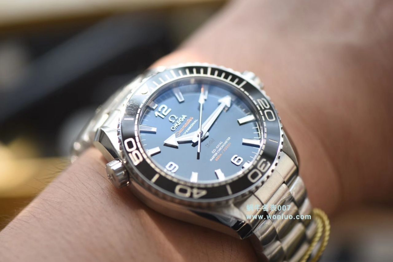 【SSS超级复刻】OMEGA海洋宇宙600米系列232.32.44.22.01.001 wrist watch  / M325