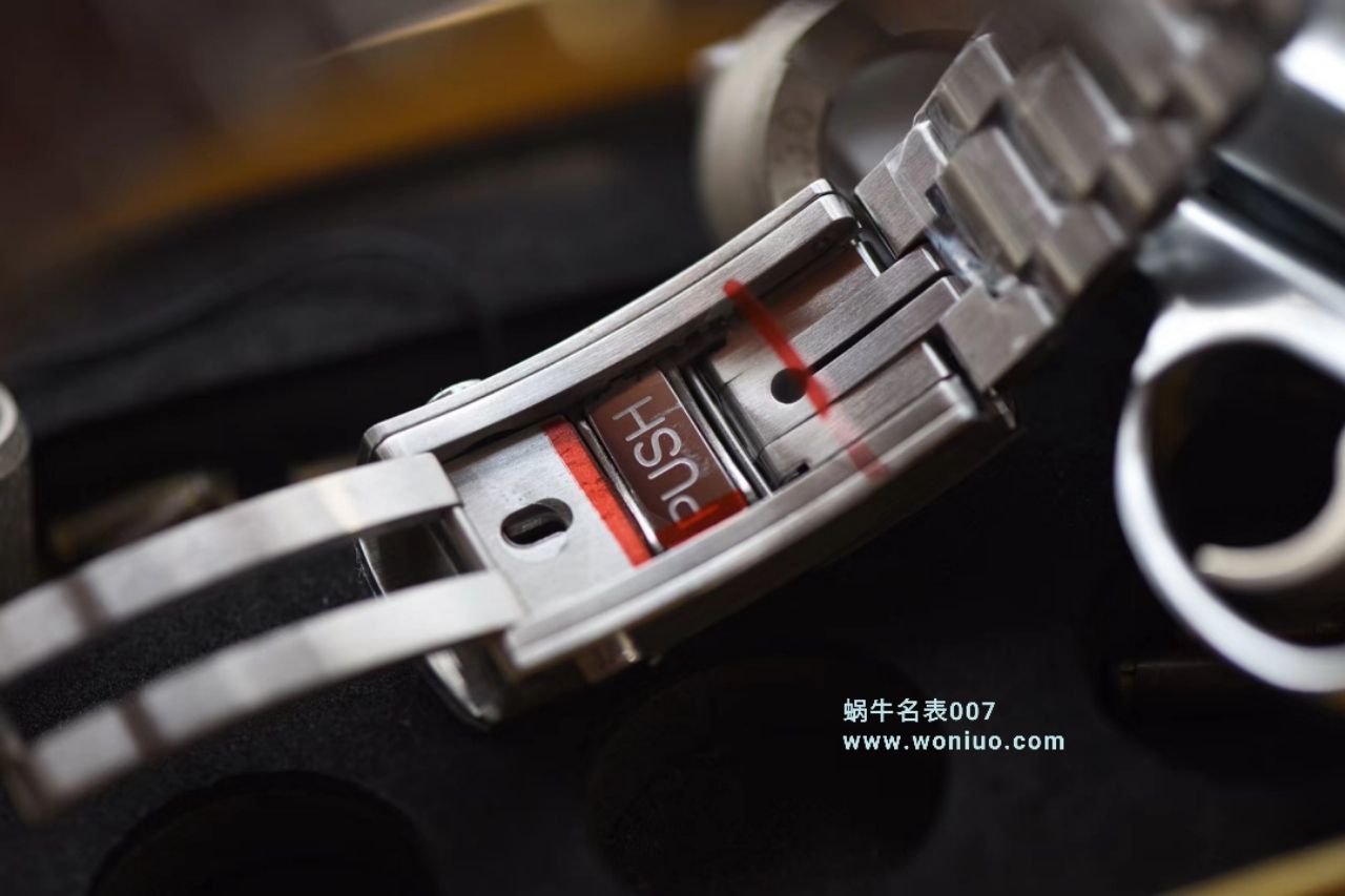 【SSS超级复刻】OMEGA海洋宇宙600米系列232.32.44.22.01.001 wrist watch  / M325
