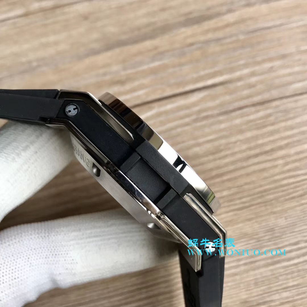 【JB一比一超A高仿手表】 hublot BIG BANG系列411.OX.1180.RX镂空 wrist watch  / YB054
