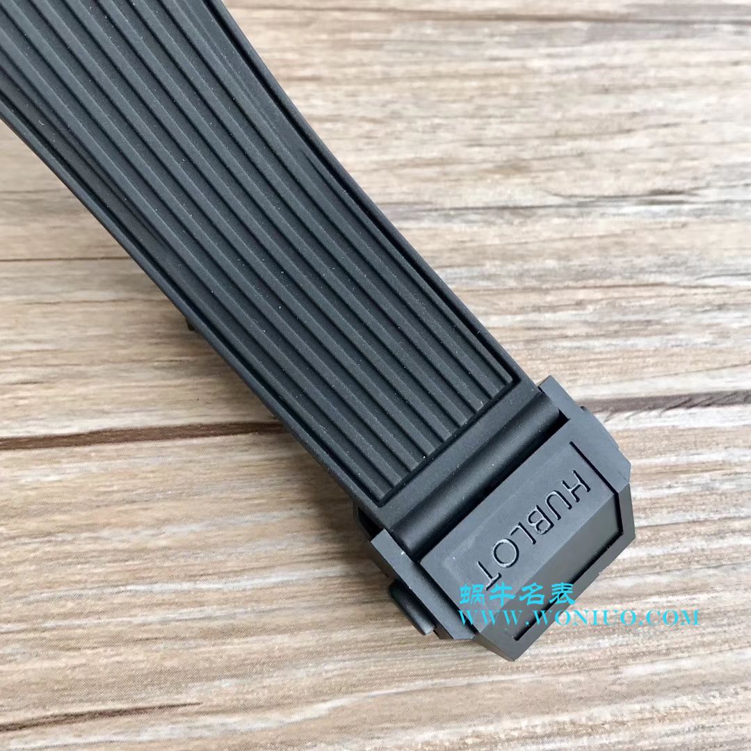 【JB一比一超A高仿手表】 hublot BIG BANG系列411.OX.1180.RX镂空 wrist watch  / YB054
