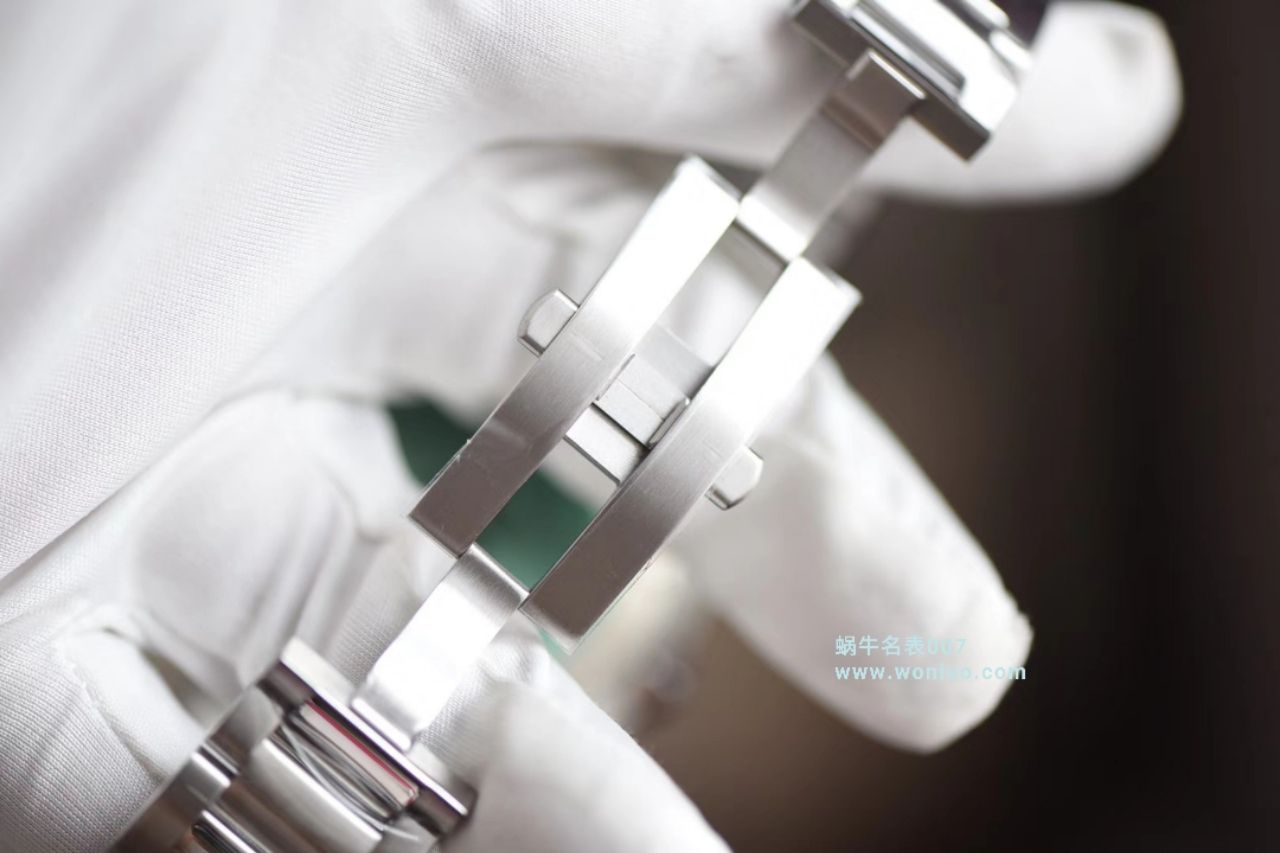 【JF Factory 一比一高仿手表】 Cartier  卡历博/卡利博CALIBRE DE  Cartier  系列W7100057男表 / K073