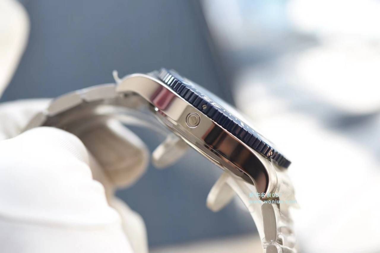 【原单正品、专柜验货】 Breitling 超级海洋系列Y1739316|C959|162A wrist watch 、Y1739310|BF45|227S|A20SS.1 wrist watch 、M17393AN|BE92|227S|M20SS.1 wrist watch  / BL086