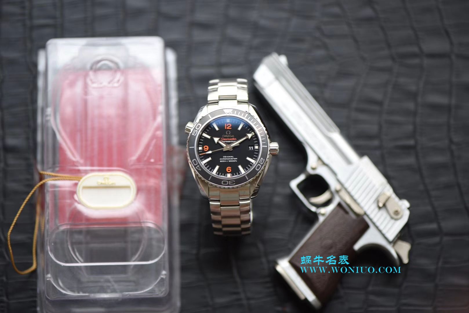 VSOMEGA Seamaster 超A复刻高仿手表 海洋宇宙600米232.30.42.21.01.003 wrist watch  / M336