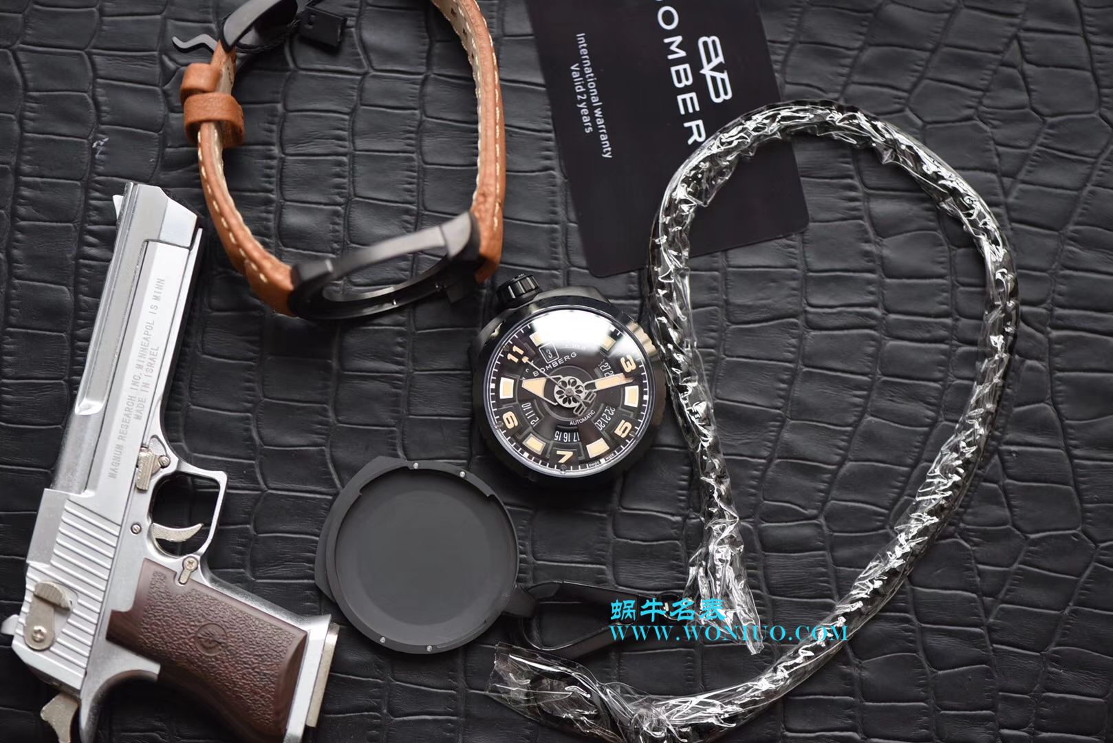 BB FACTORY 巧思之作【一表两用 奇思妙构】BBF出品BOMBERG BOLD系列 wrist watch 劲酷登场， / BB002