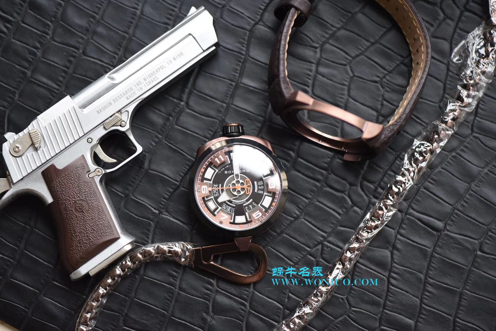 BB FACTORY 巧思之作【一表两用 奇思妙构】BBF出品BOMBERG BOLD系列 wrist watch 劲酷登场， / BB002