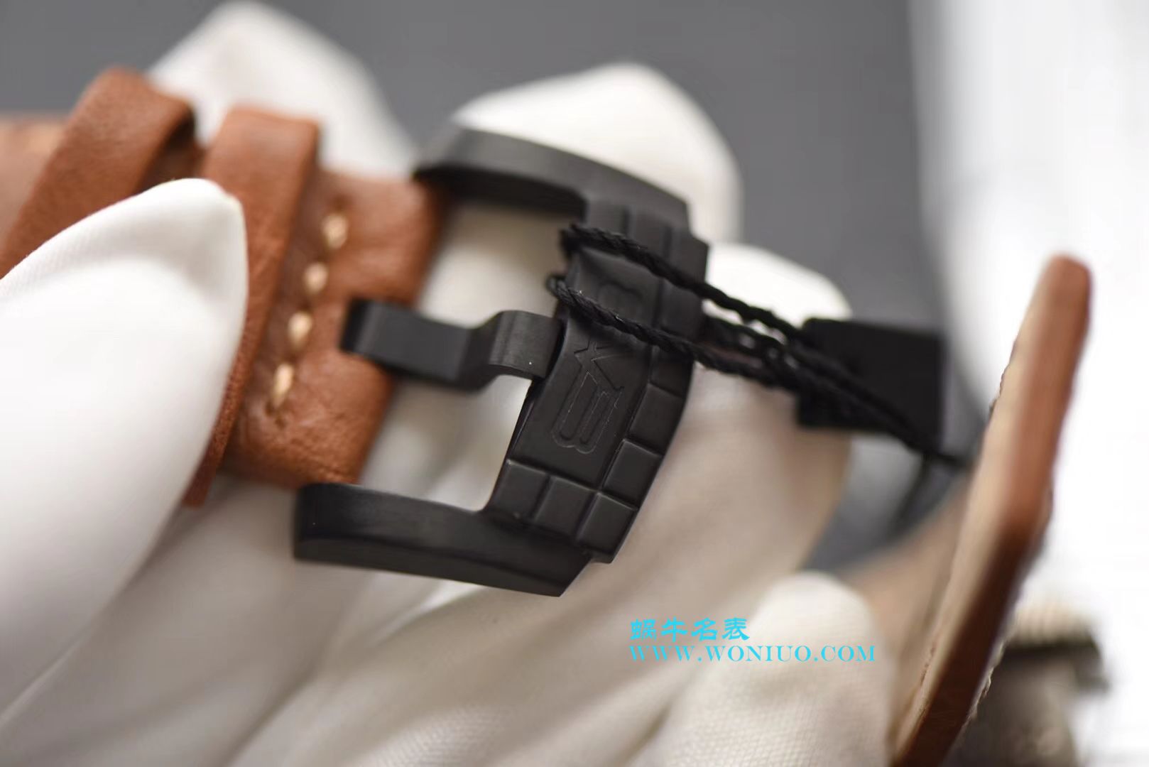 BB FACTORY 巧思之作【一表两用 奇思妙构】BBF出品BOMBERG BOLD系列 wrist watch 劲酷登场， / BB002