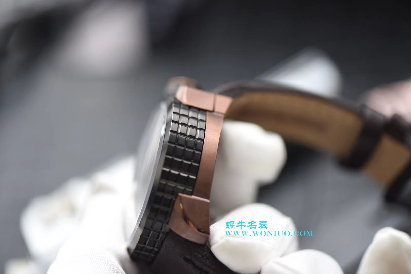 BB FACTORY 巧思之作【一表两用 奇思妙构】BBF出品BOMBERG BOLD系列 wrist watch 劲酷登场， / BB002