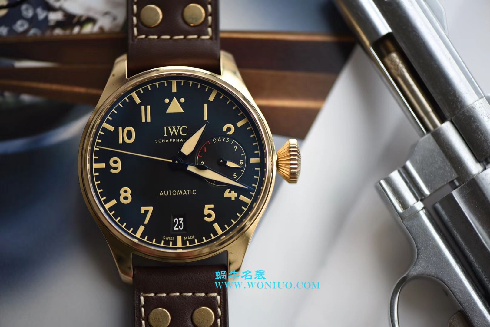 ZF新品-- IWC IWC空中霸主复刻高仿（大飞行员）系列——IW501005青铜 wrist watch  / WG169