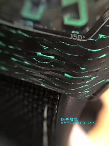 Franck MullerFRANCK MULLER复刻高仿再创新作V45在夜幕低垂之时，Vanguard Carbon  fibre 展现充满未来感的外型，令人耳目一新 / FL026