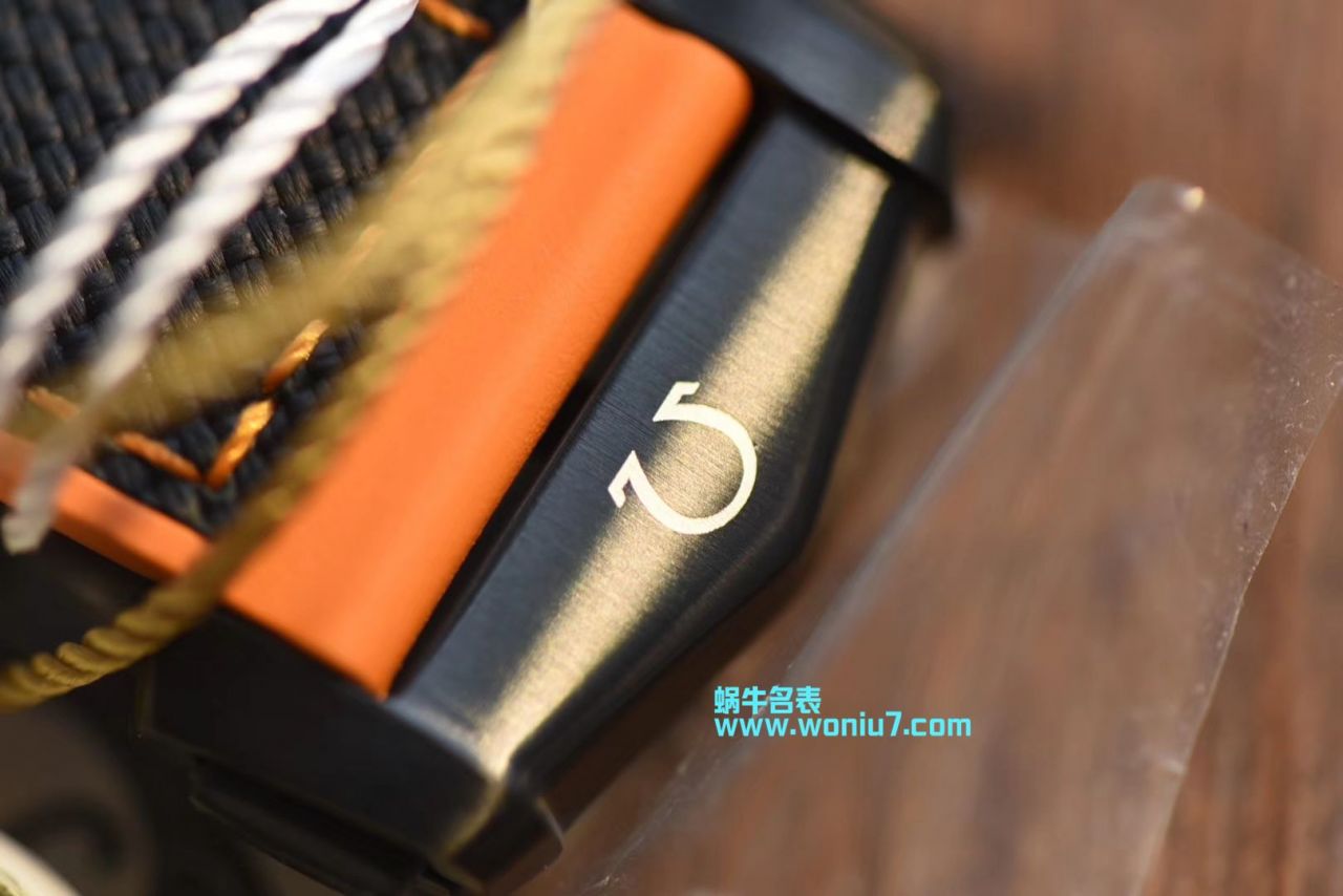 OMOMEGA Seamaster 海洋宇宙600米一比一复刻高仿手表215.92.46.51.01.001 wrist watch  / M319