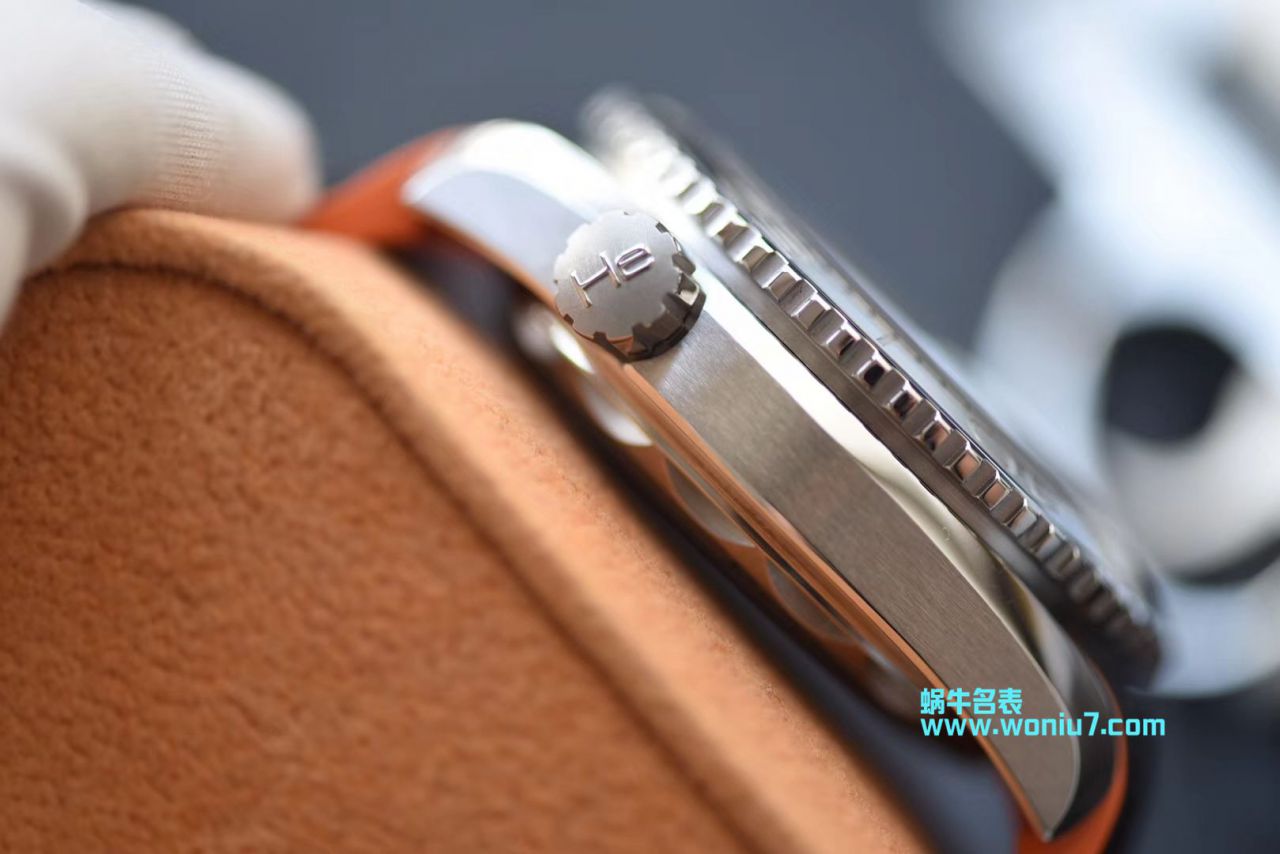 【VS一比一 top 复刻高仿手表】OMEGA海洋宇宙600米215.30.44.21.01.002 wrist watch  / M368