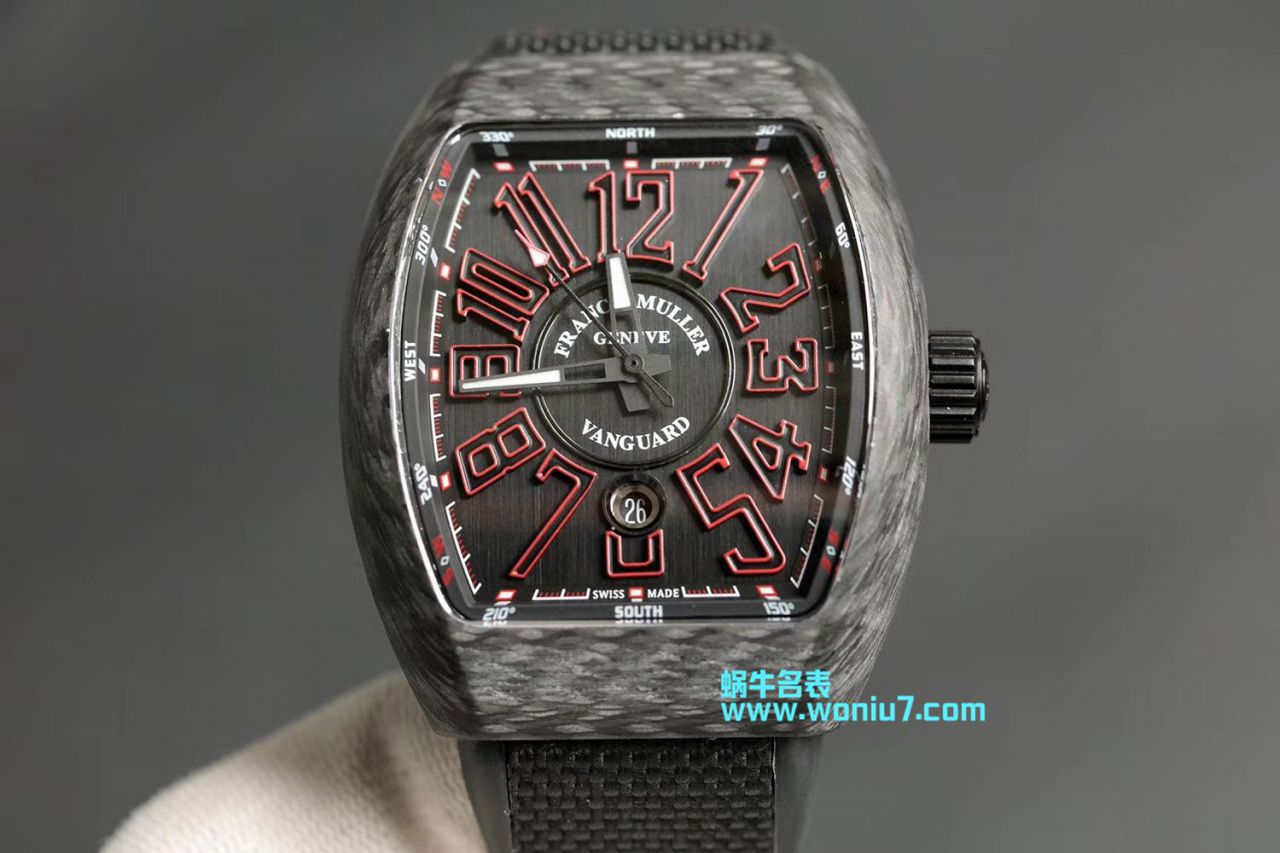 Franck MullerFRANCK MULLER复刻高仿再创新作V45在夜幕低垂之时，Vanguard Carbon  fibre 展现充满未来感的外型，令人耳目一新 / FL026