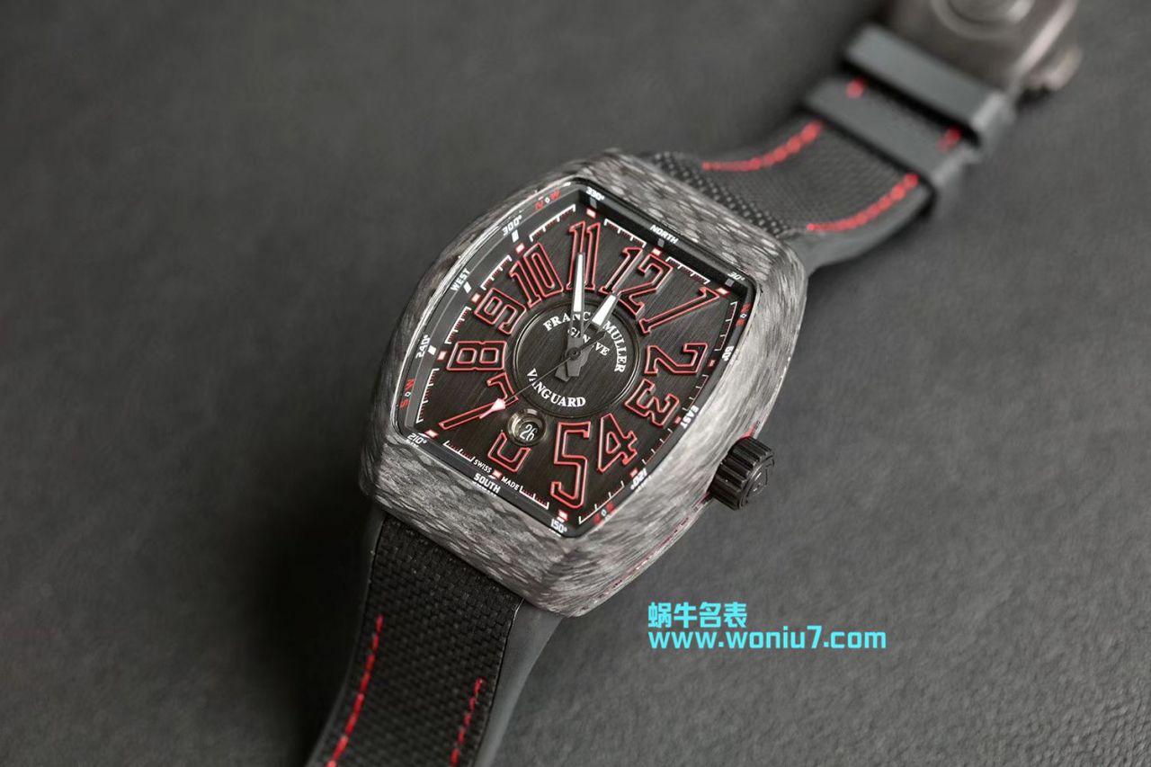 Franck MullerFRANCK MULLER复刻高仿再创新作V45在夜幕低垂之时，Vanguard Carbon  fibre 展现充满未来感的外型，令人耳目一新 / FL026