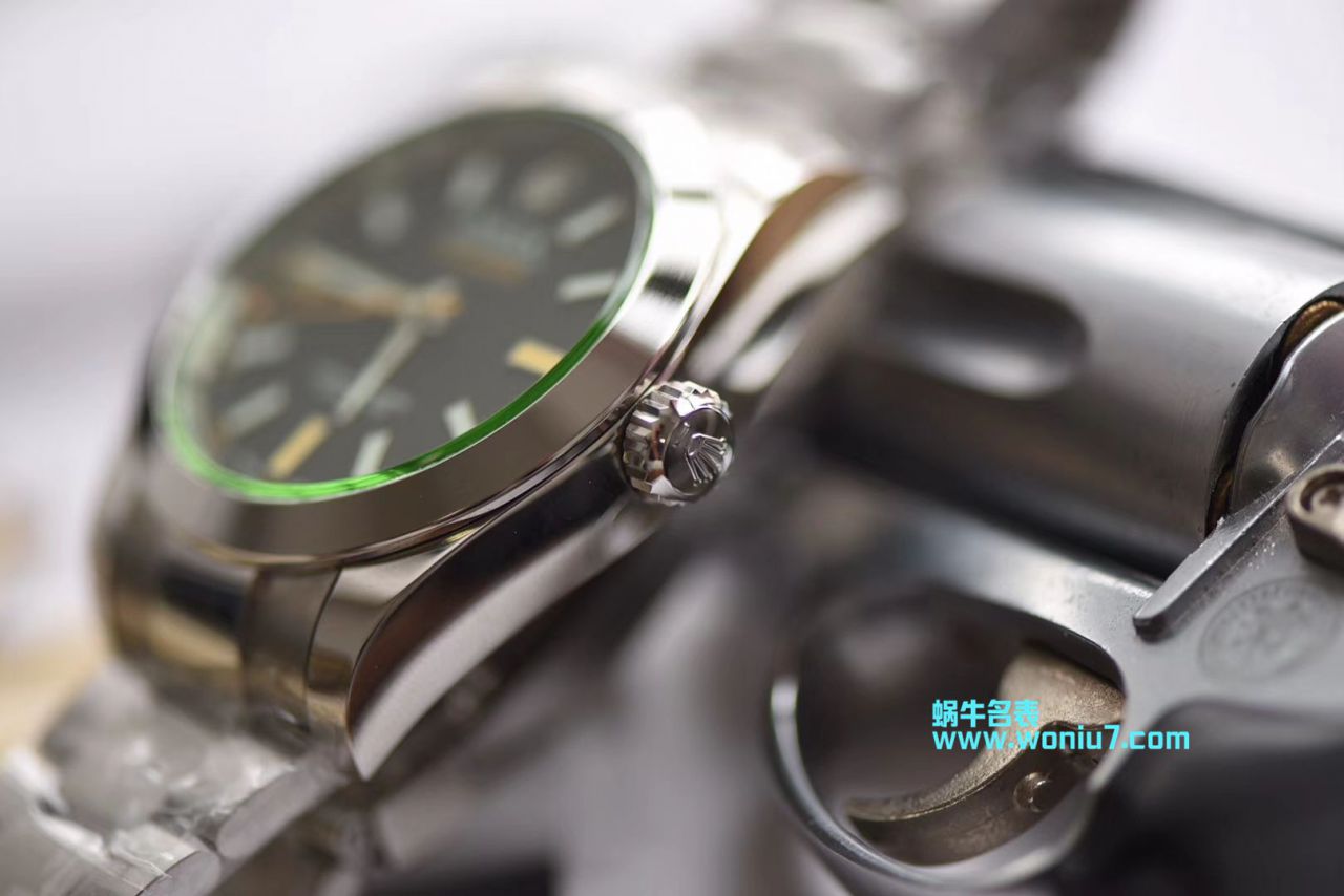 【DJ一比一超A top 克隆高仿手表】 Rolex MILGAUSS系列116400-GV-72400黑盘 wrist watch (绿玻璃闪电) / R247