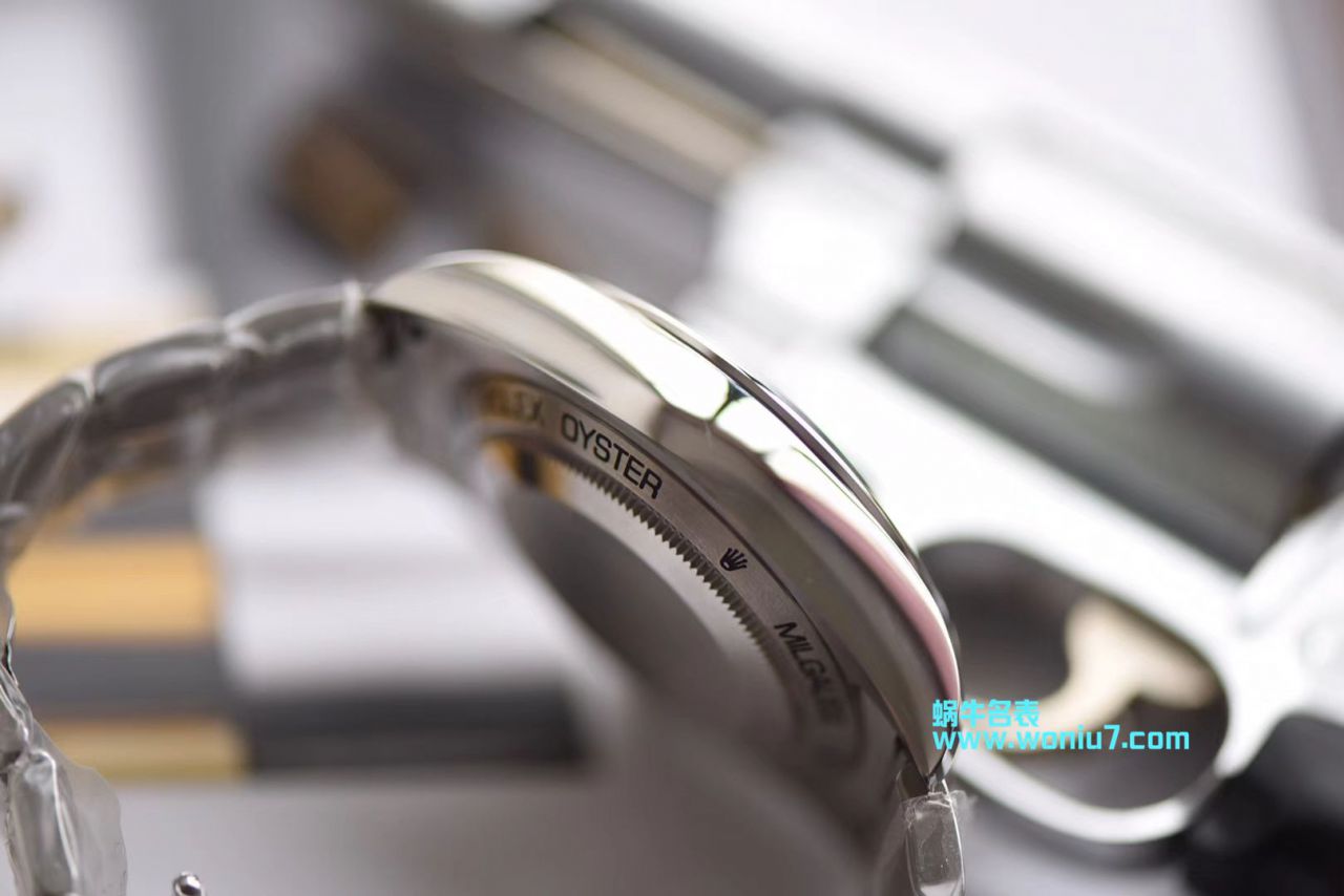 【DJ一比一超A top 克隆高仿手表】 Rolex MILGAUSS系列116400-GV-72400黑盘 wrist watch (绿玻璃闪电) / R247